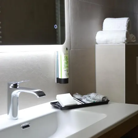 ホテル La Moselle Luxembourg 3*