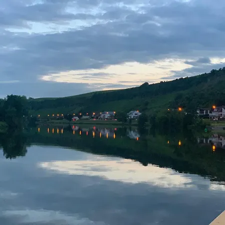 ホテル La Moselle Luxembourg エネン